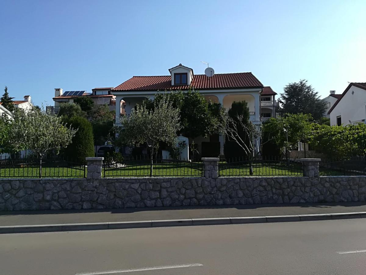 Apartmani Am Krk Town Exterior foto
