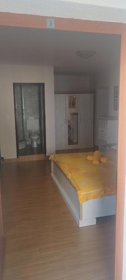Apartmani Am Krk Town Exterior foto